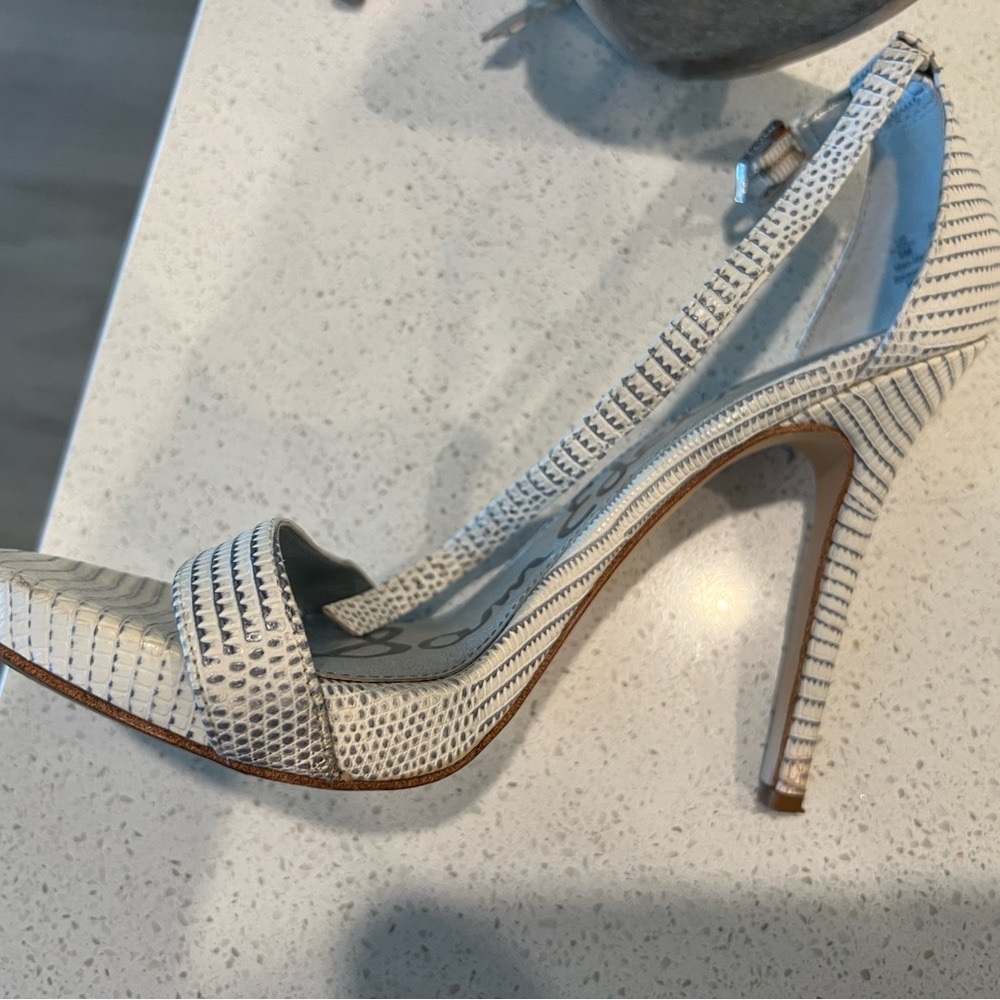 Sam Edelman high heels size 6 white and silver